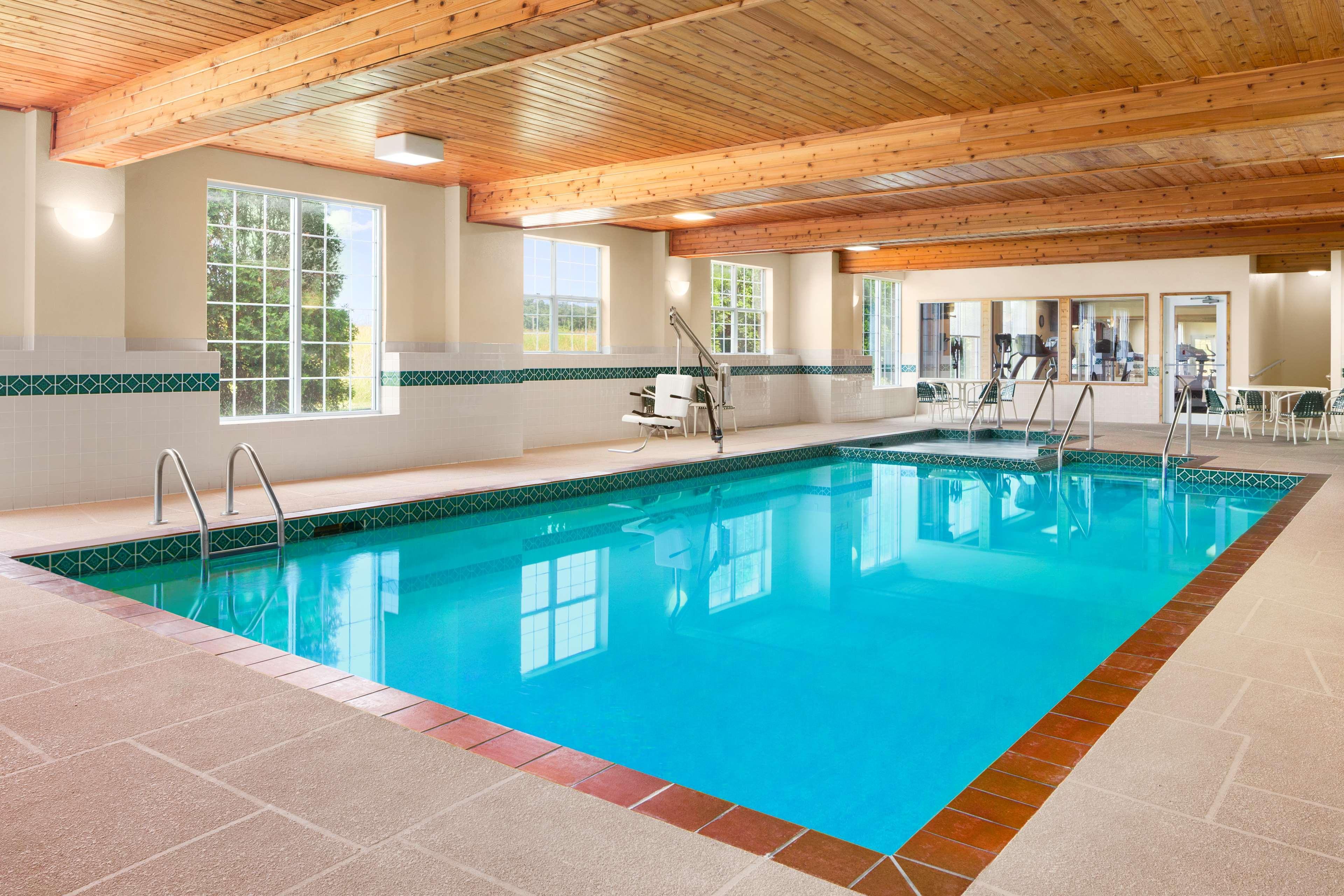 Country Inn & Suites By Radisson Kenosha - Pleasant Prairie Kültér fotó